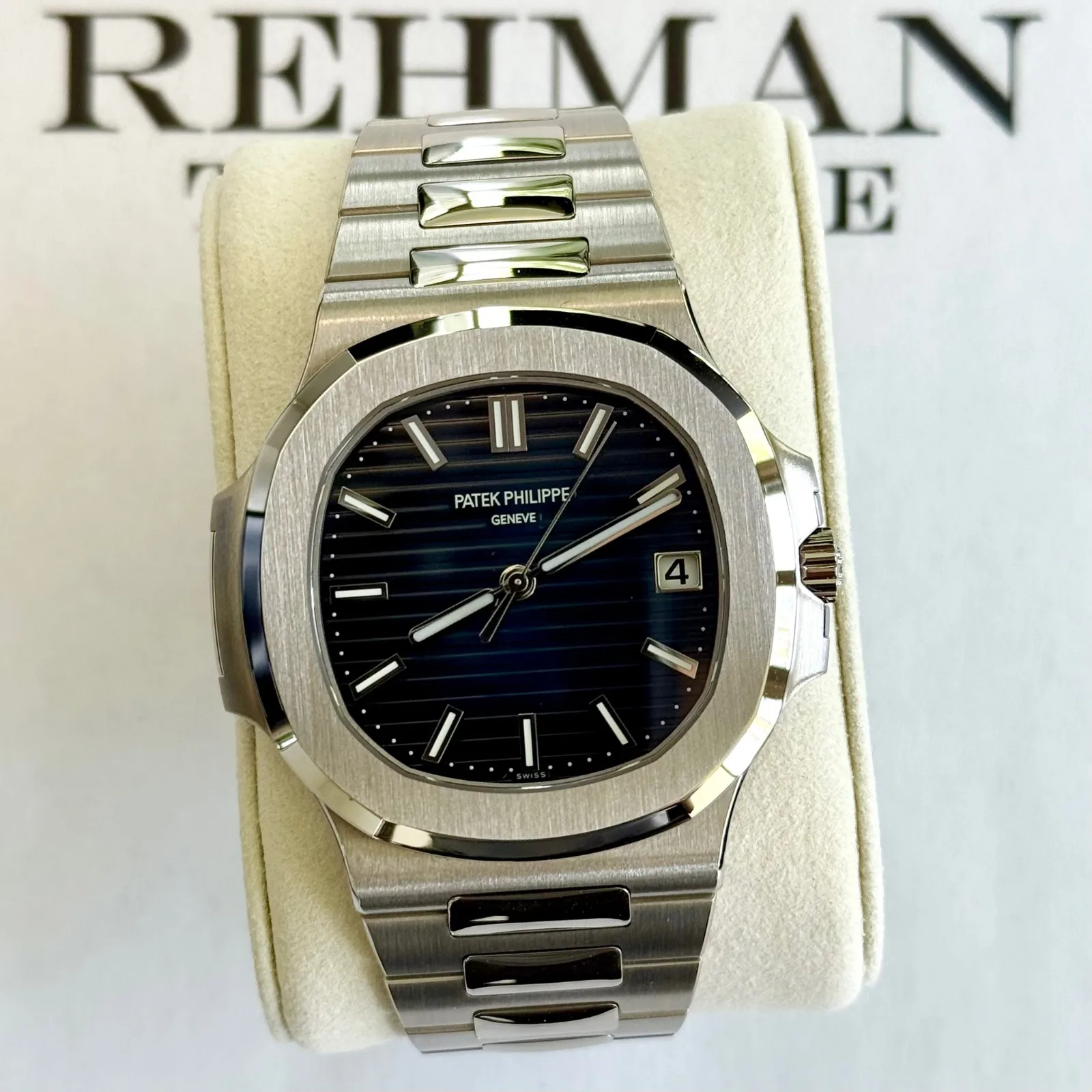 Patek Philippe Nautilus White Gold 5811/1G-001